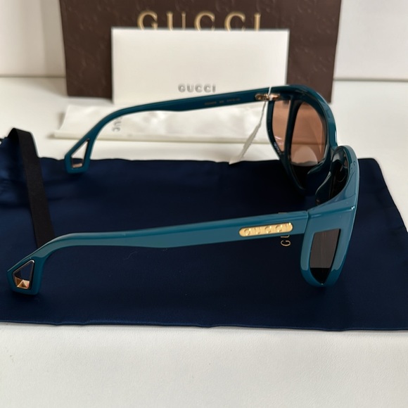 Gucci Sunglasses - Picture 6 of 15